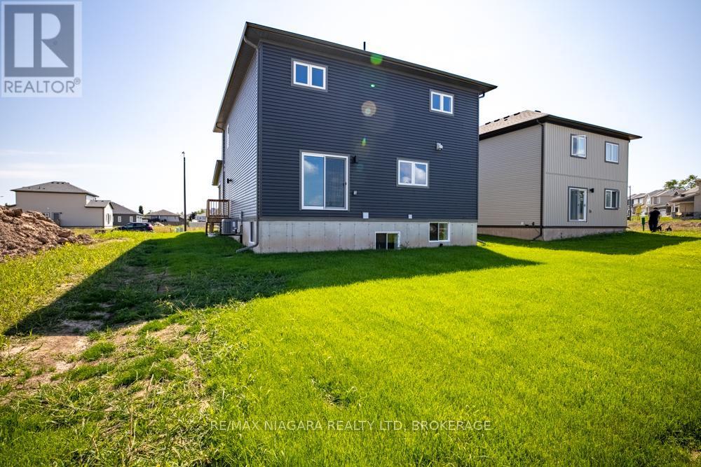 Lower - 158 Hillcrest Road, Port Colborne (Main Street), ON - Outdoor With Backyard With Exterior