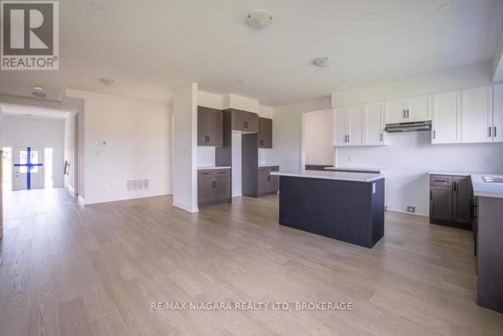 Main - 158 Hillcrest Road, Port Colborne (Main Street), ON - Indoor Photo Showing Kitchen