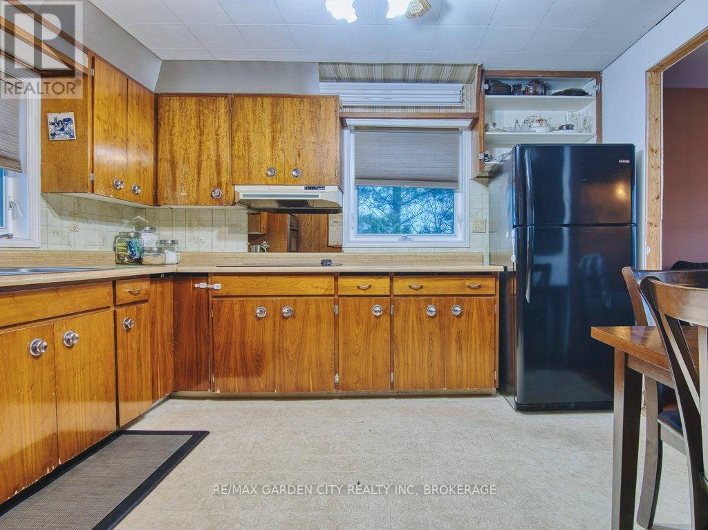430 Concession 7 Road, Niagara-On-The-Lake (Rural), ON - Indoor Photo Showing Kitchen