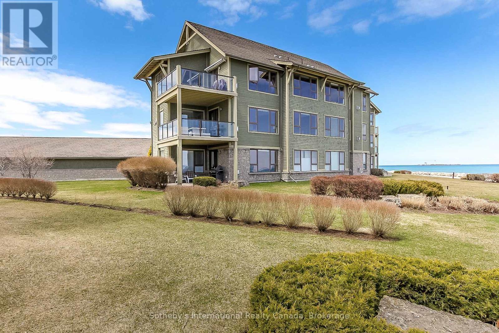 550 Mariners Way, Collingwood, ON - Outdoor