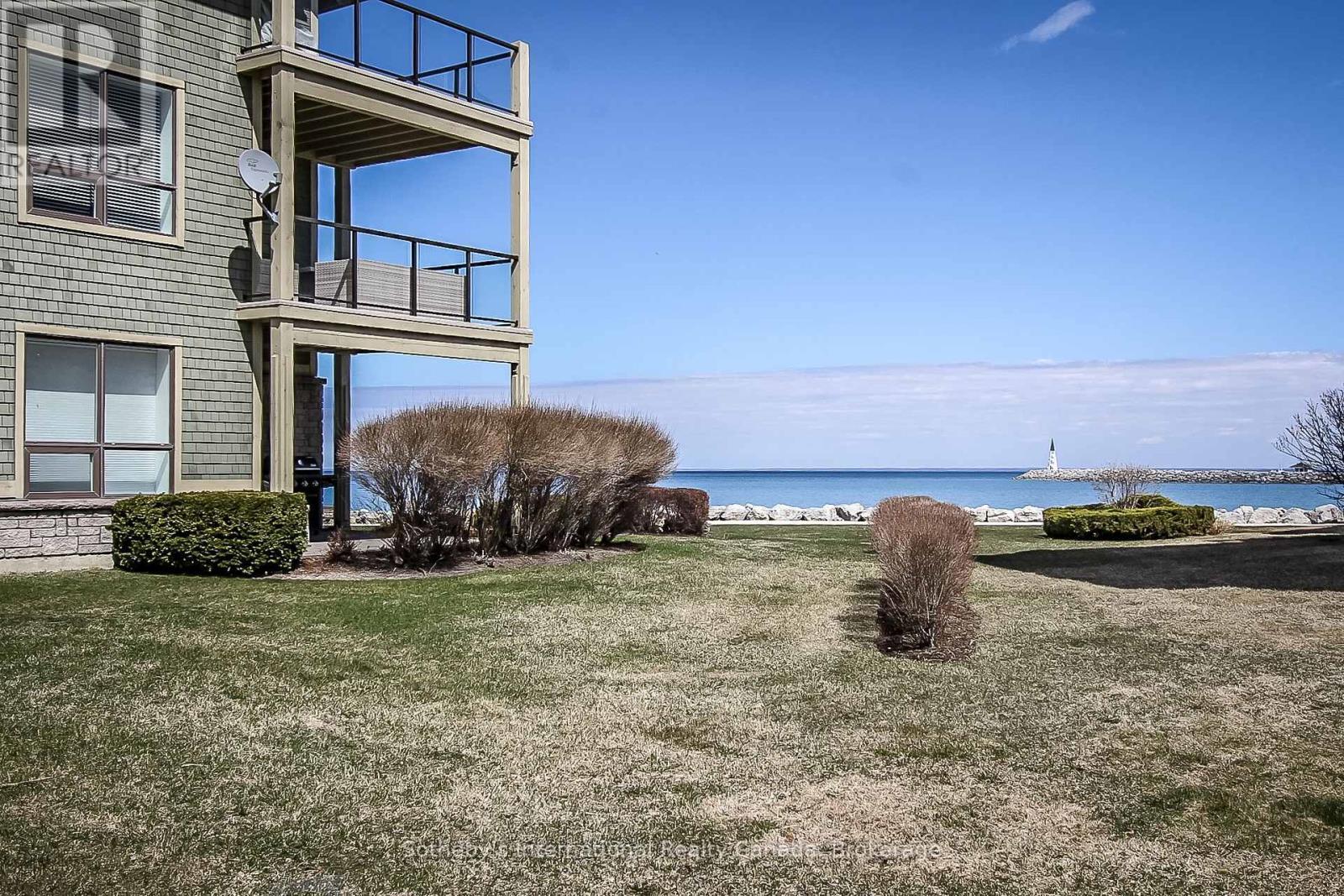 550 Mariners Way, Collingwood, ON - Outdoor With Body Of Water