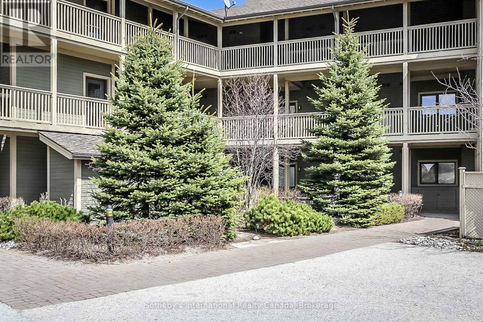 550 Mariners Way, Collingwood, ON - Outdoor