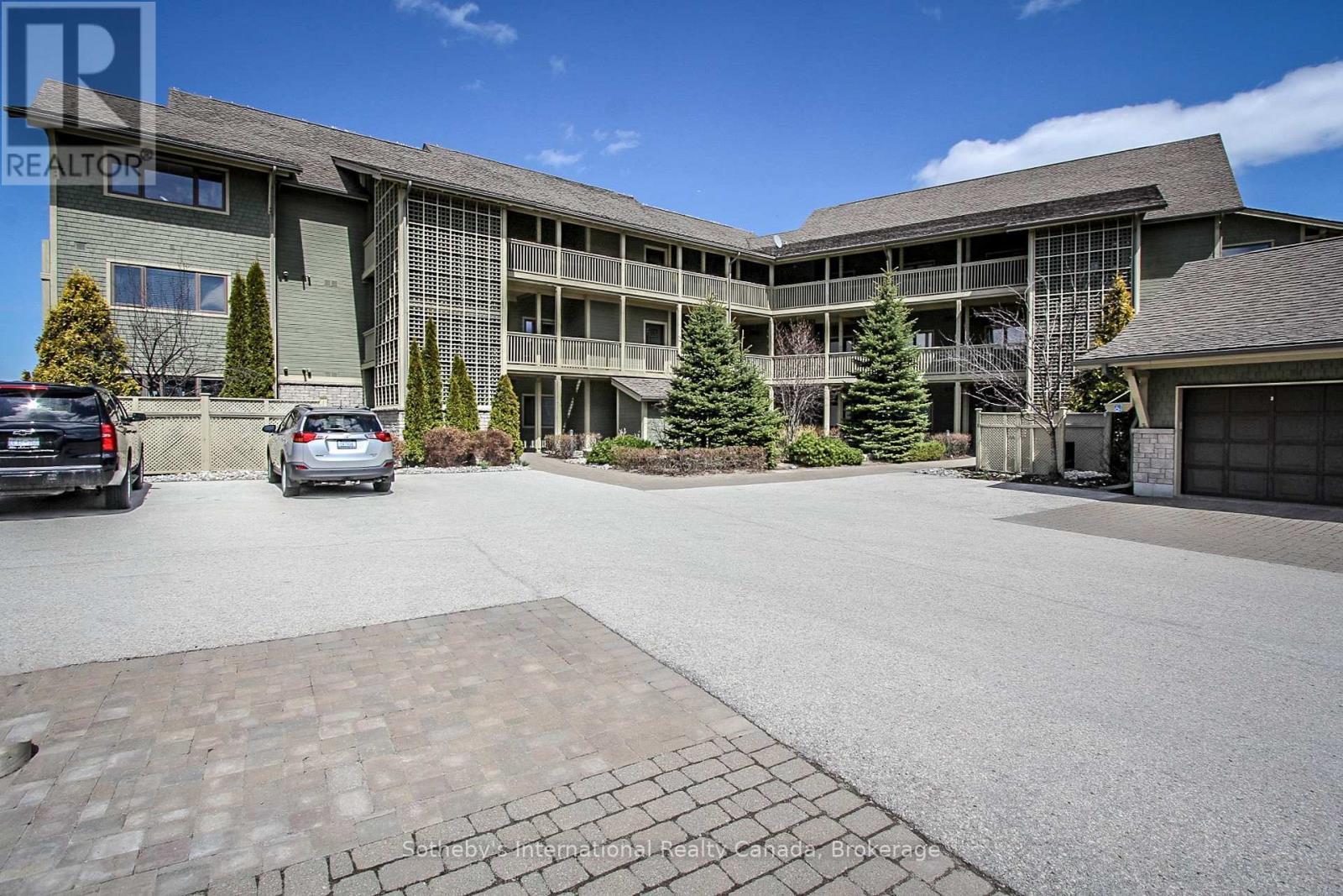 550 Mariners Way, Collingwood, ON - Outdoor