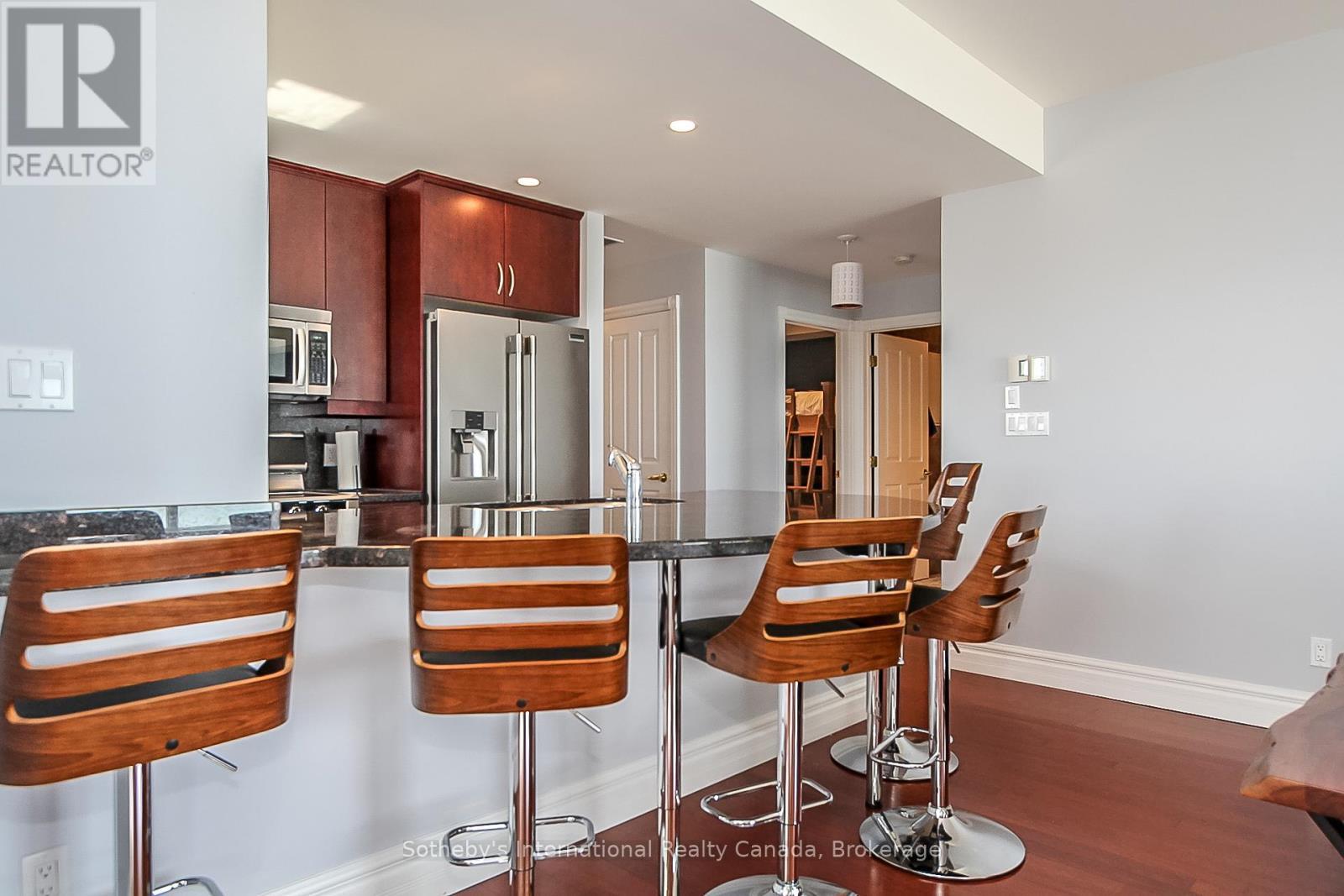 550 Mariners Way, Collingwood, ON - Indoor