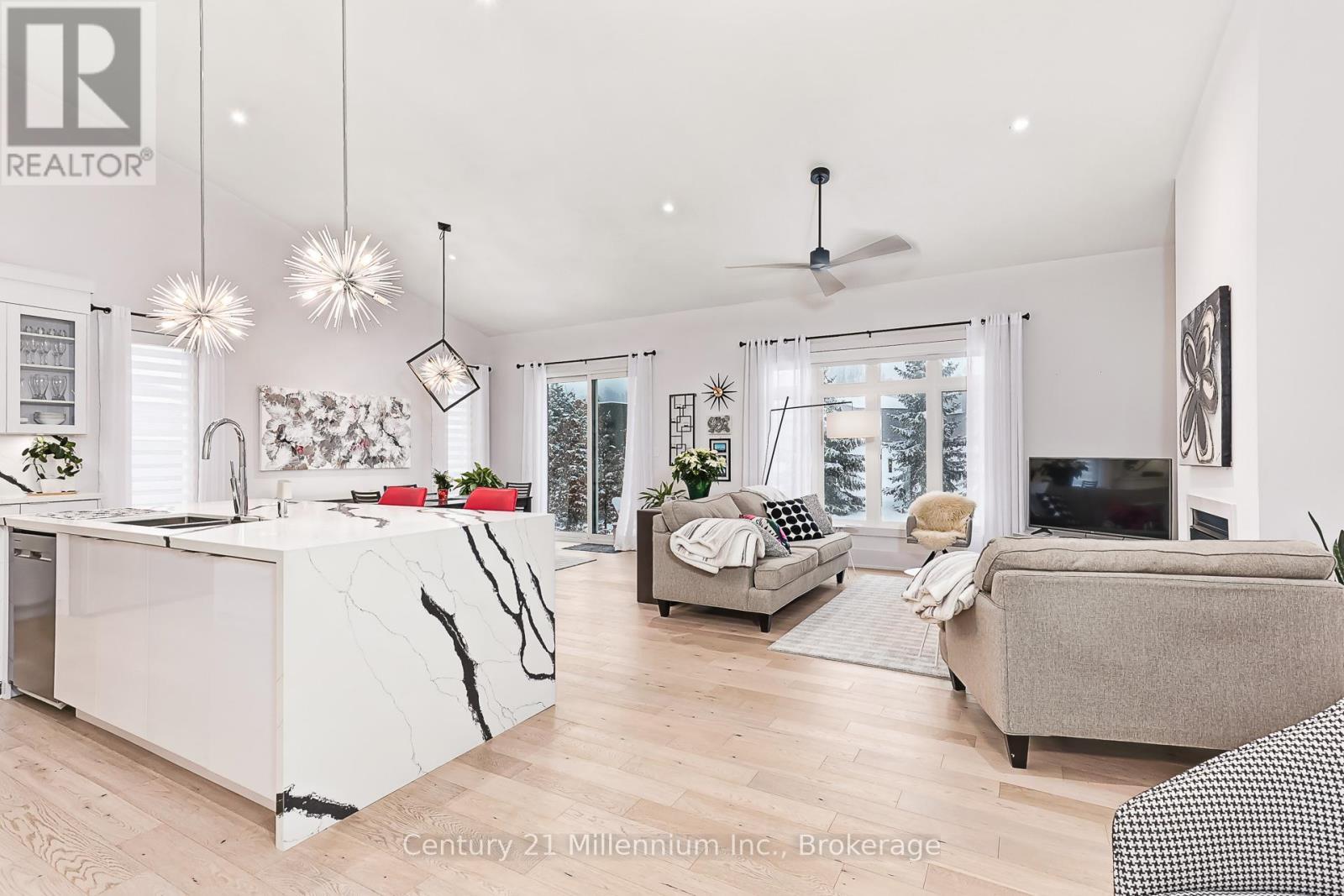 126 Tekiah Road, Blue Mountains, ON - Indoor