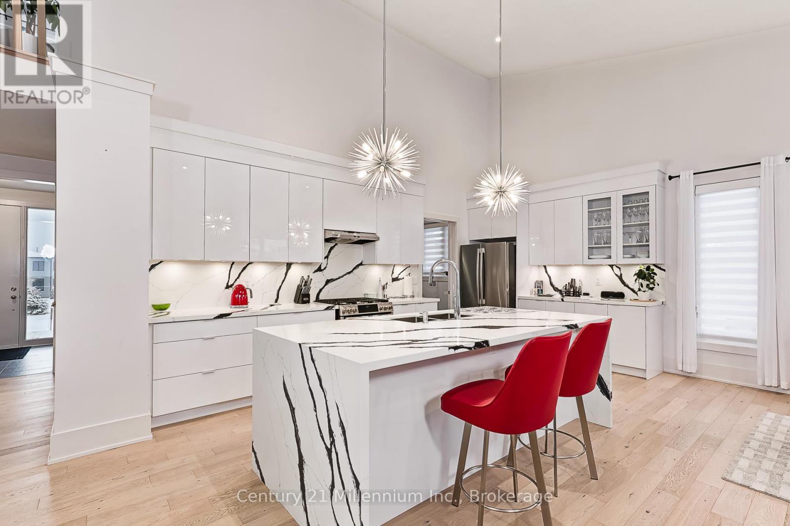 126 Tekiah Road, Blue Mountains, ON - Indoor