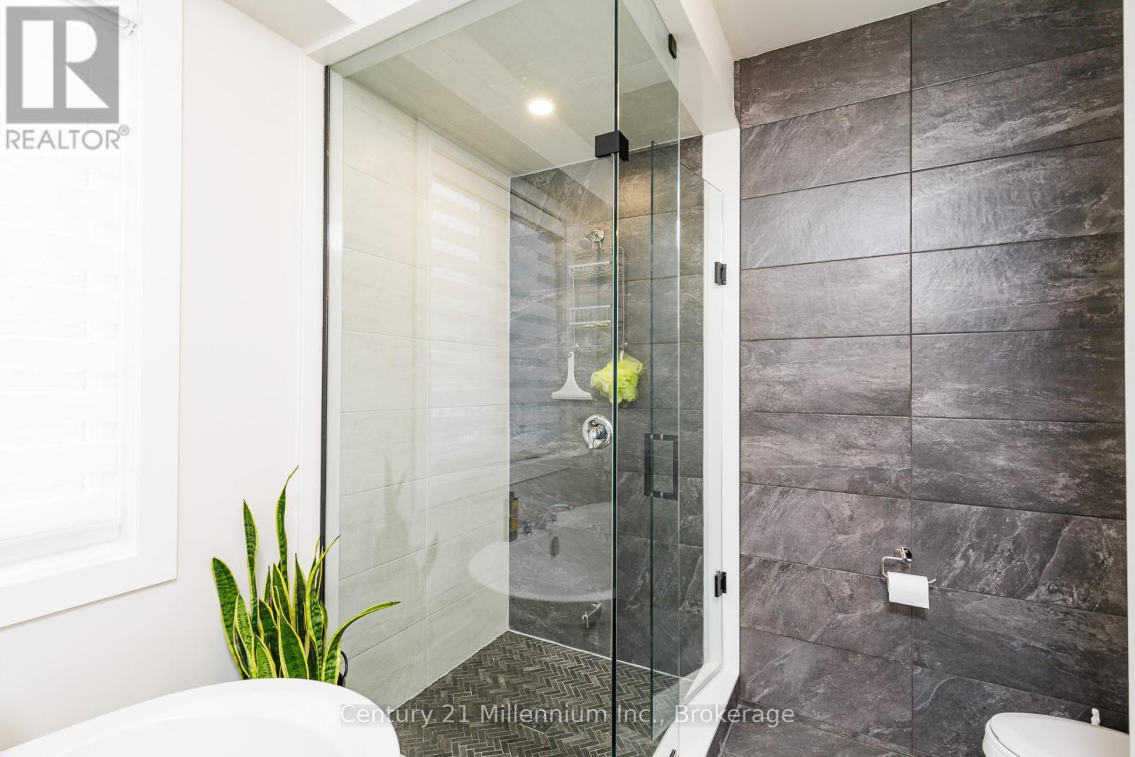 126 Tekiah Road, Blue Mountains, ON - Indoor Photo Showing Bathroom