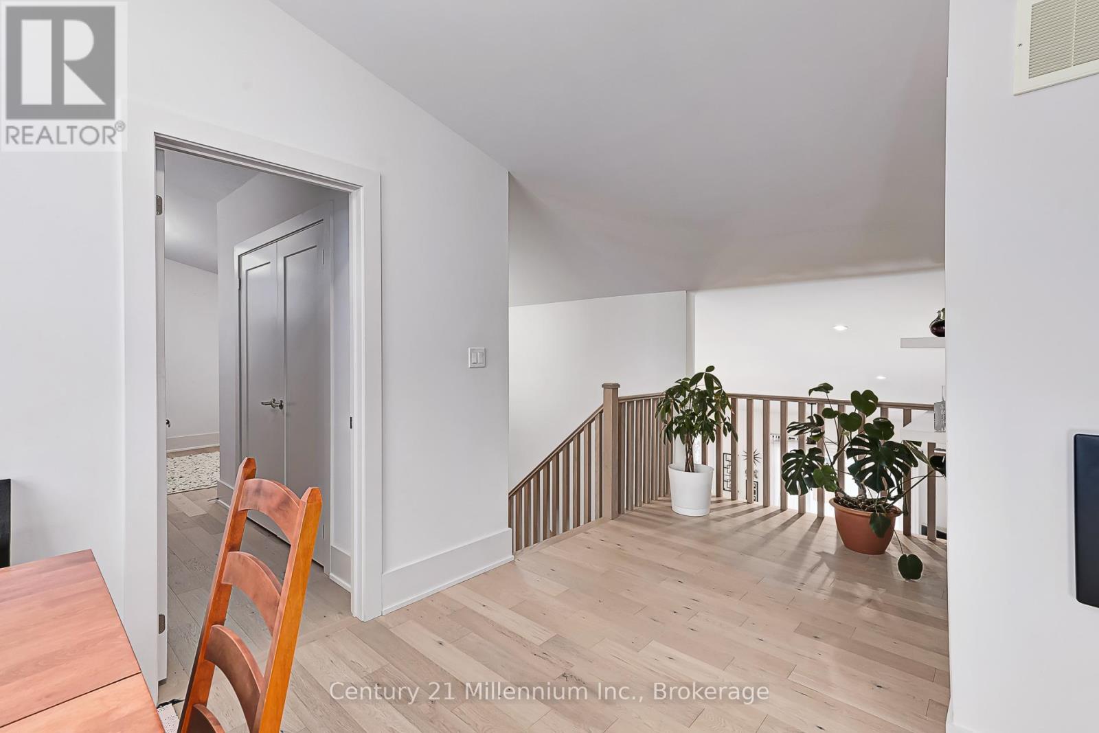 126 Tekiah Road, Blue Mountains, ON - Indoor Photo Showing Other Room