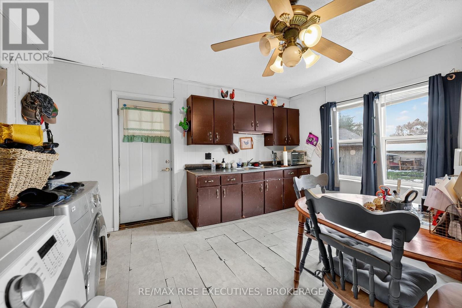 6862 Highway 38, Frontenac (Frontenac South), ON - Indoor Photo Showing Kitchen