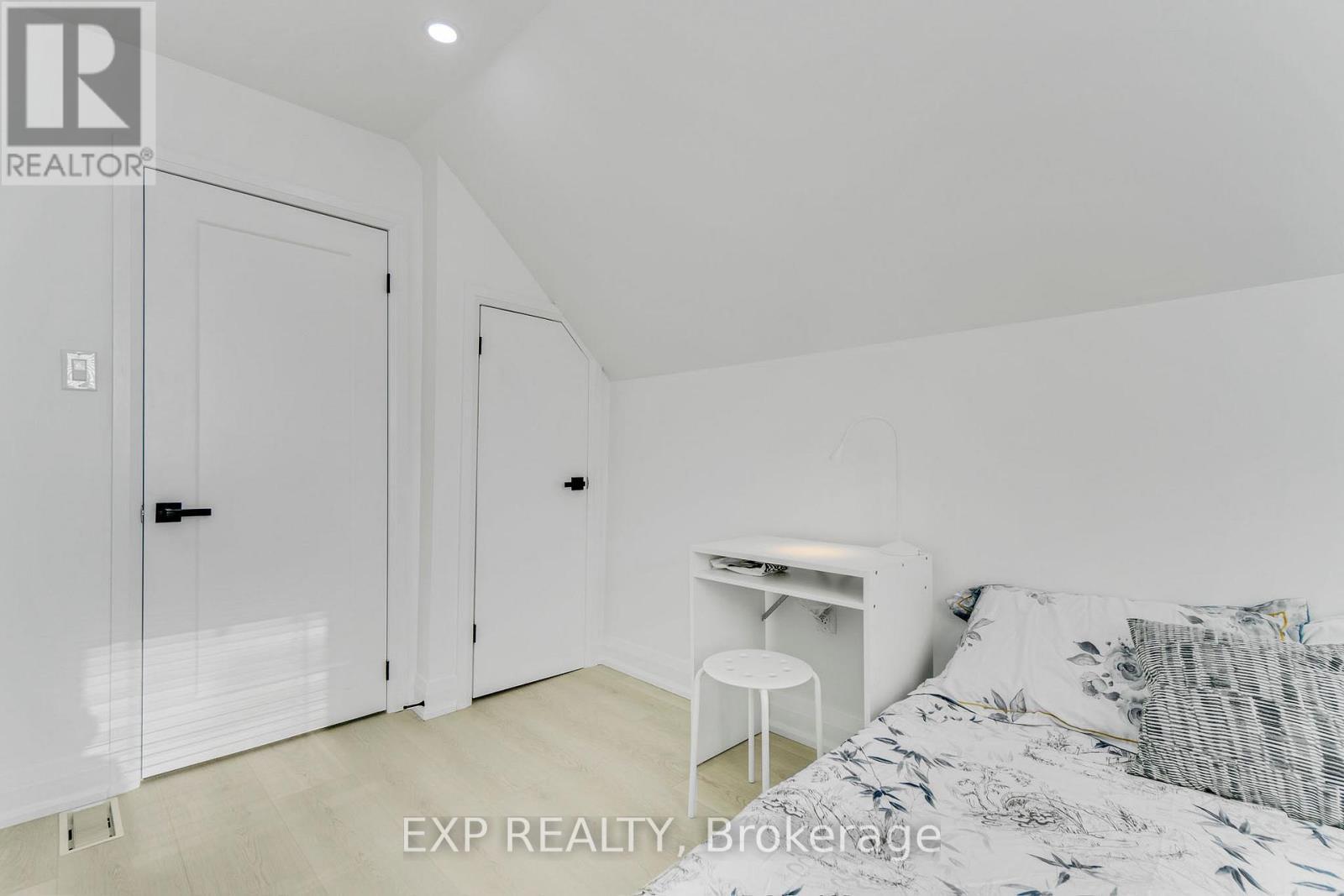 217 Fairfield Avenue, Hamilton, ON - Indoor