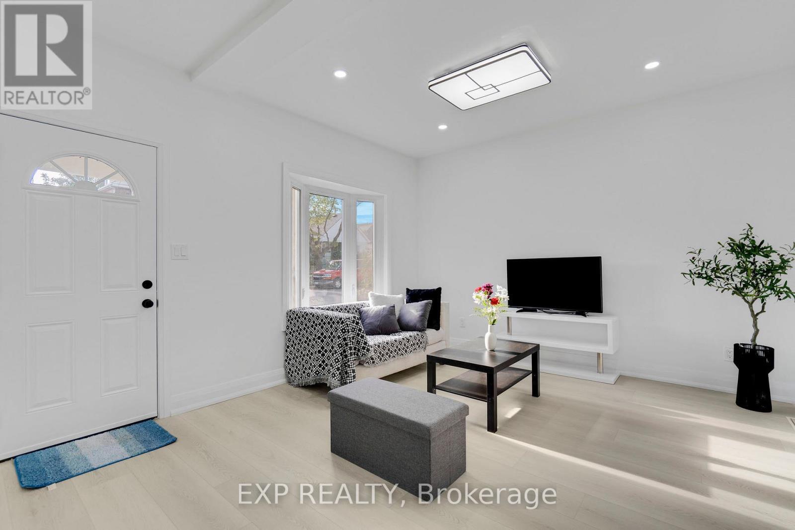 217 Fairfield Avenue, Hamilton, ON - Indoor