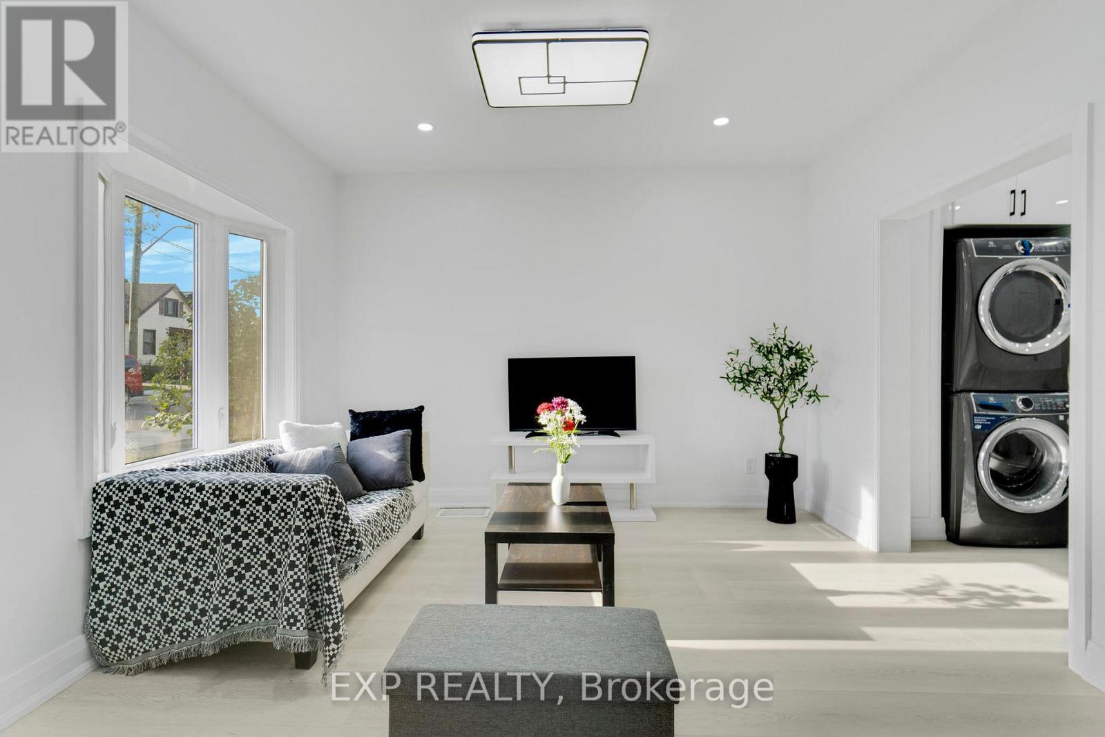 217 Fairfield Avenue, Hamilton, ON - Indoor