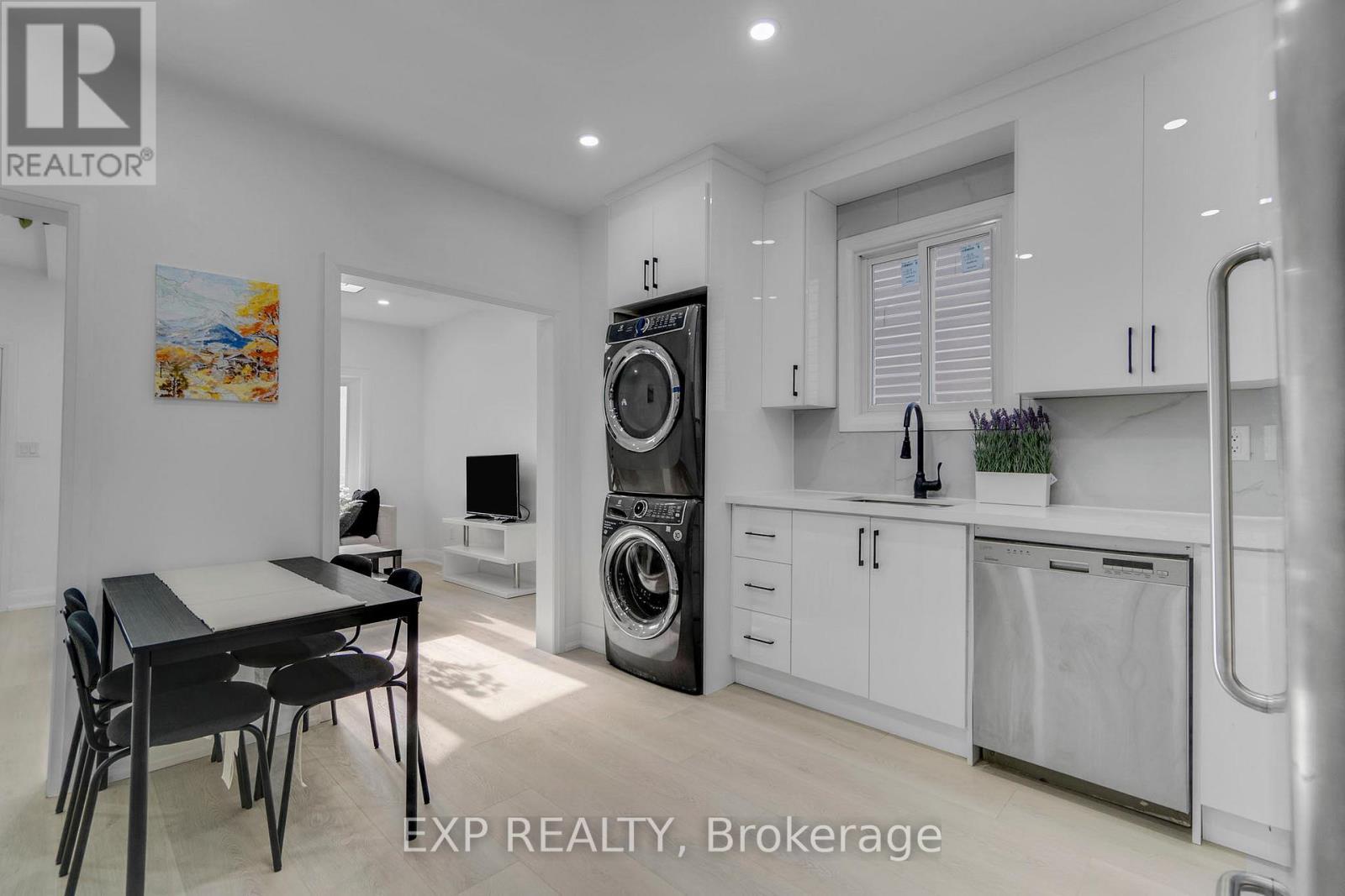 217 Fairfield Avenue, Hamilton, ON - Indoor Photo Showing Laundry Room