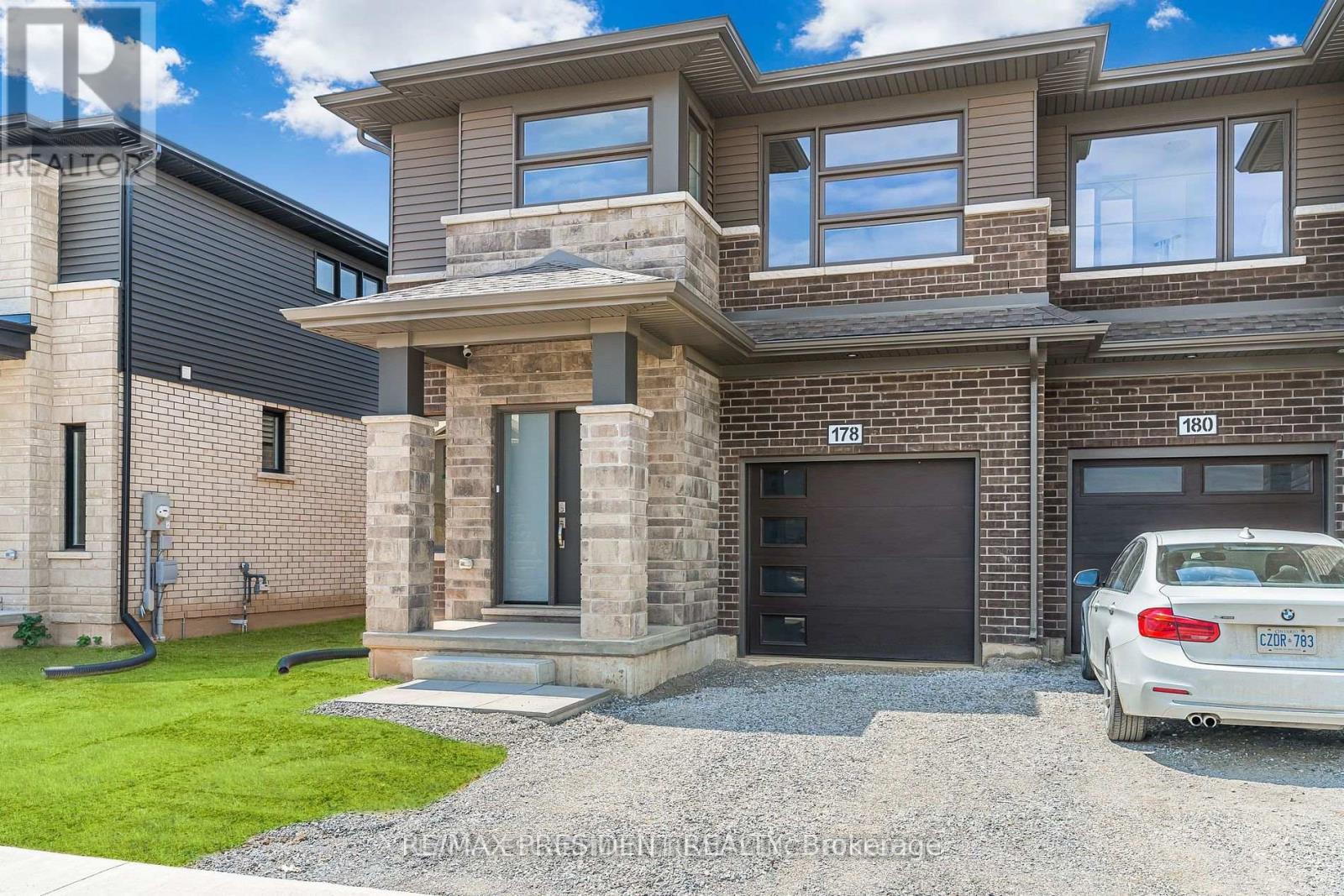 178 Klager Avenue, Pelham, ON - Outdoor With Facade