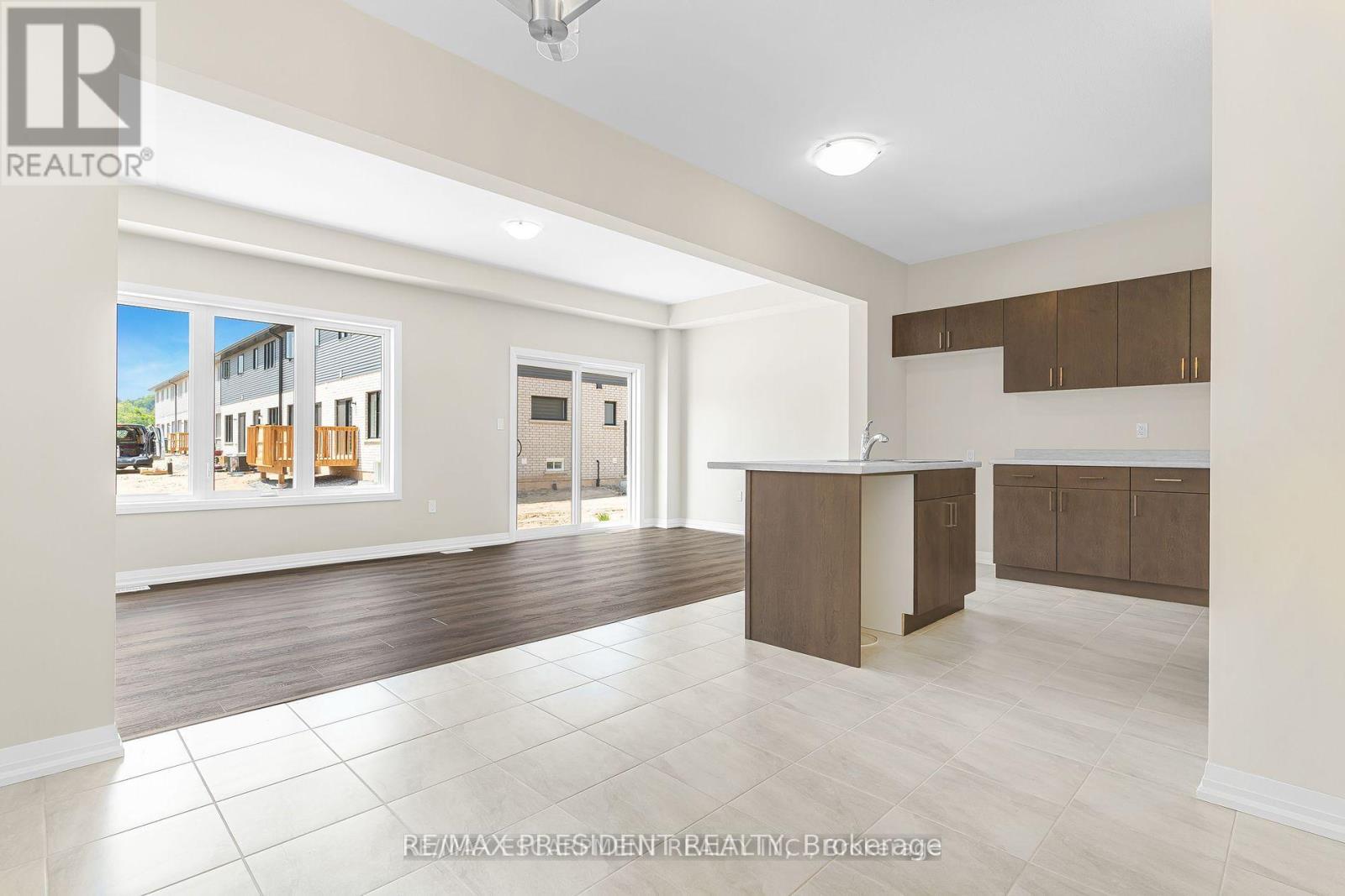 178 Klager Avenue, Pelham, ON - Indoor Photo Showing Kitchen