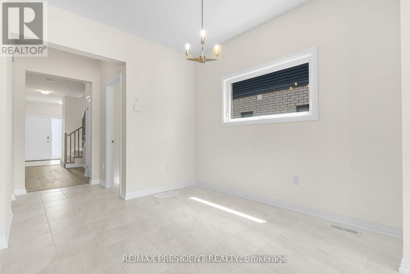 178 Klager Avenue, Pelham, ON - Indoor Photo Showing Other Room