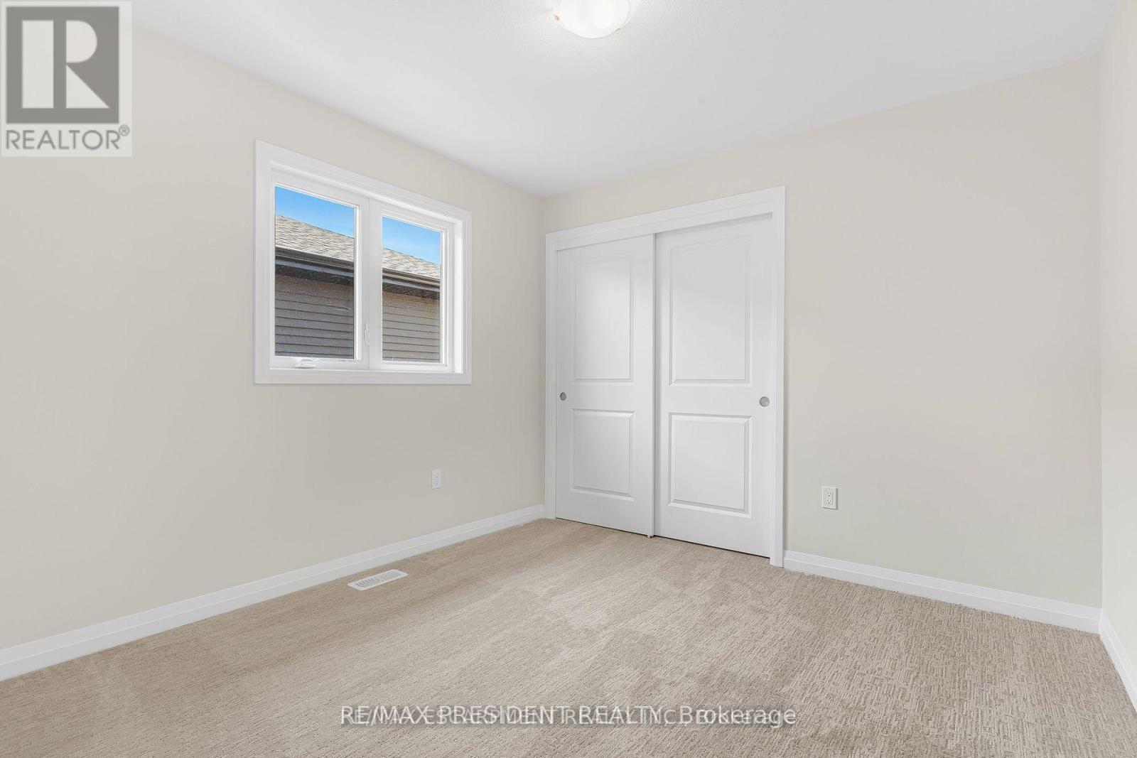 178 Klager Avenue, Pelham, ON - Indoor Photo Showing Other Room