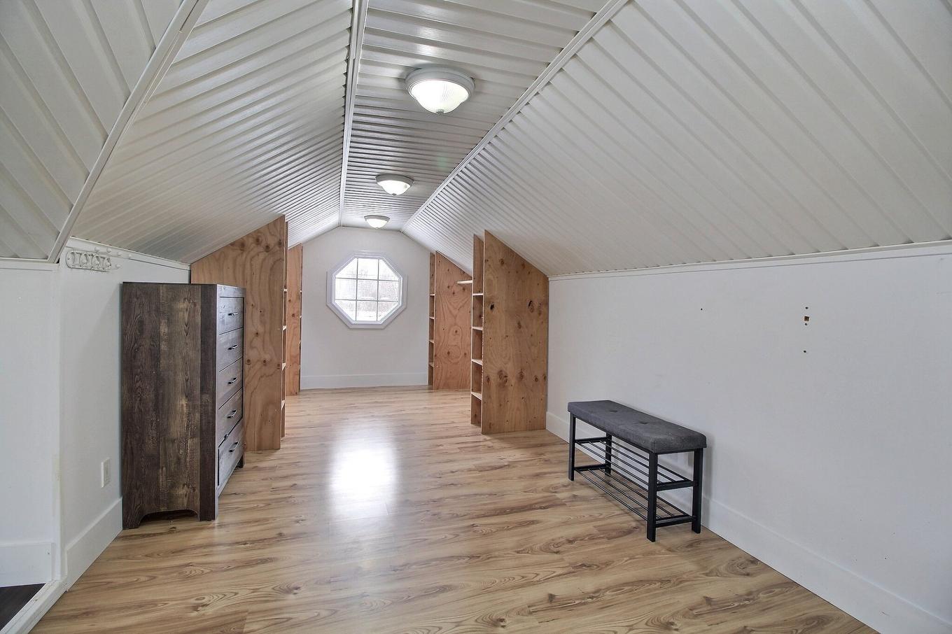 Penderie (Walk-in) - 6 Av. Du Chemin-De-Fer, Trécesson, QC - Indoor Photo Showing Other Room