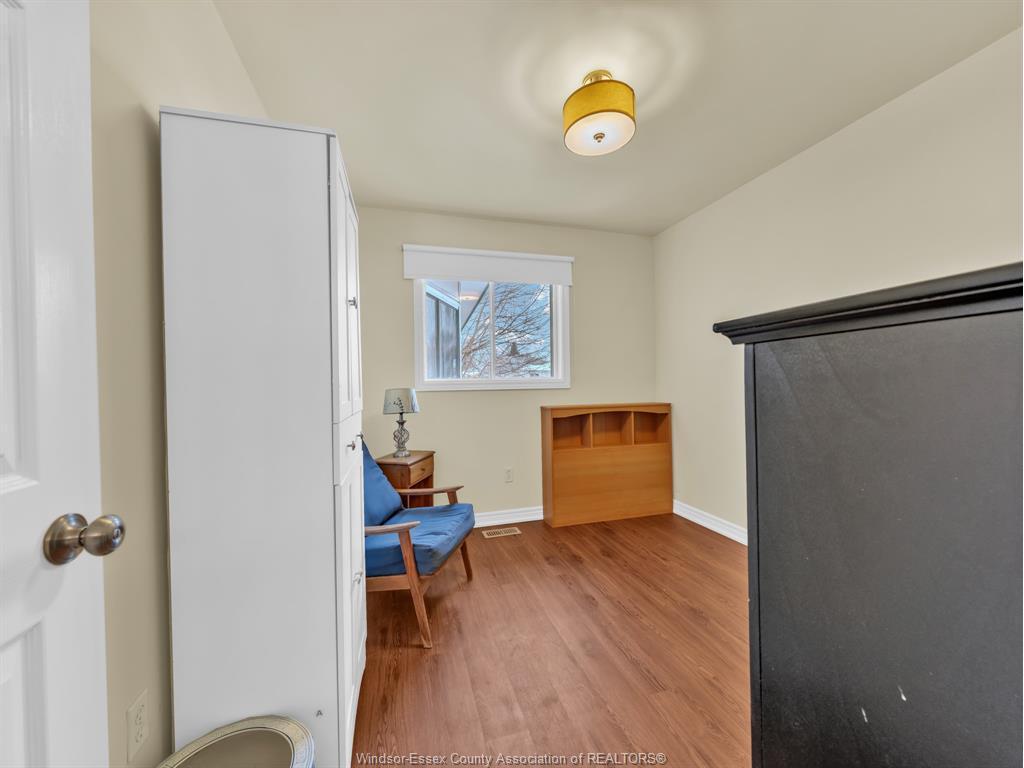 3755 Holburn, Windsor, ON