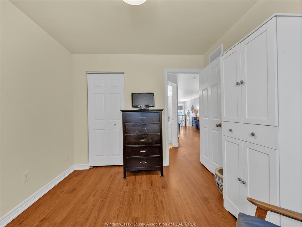 3755 Holburn, Windsor, ON