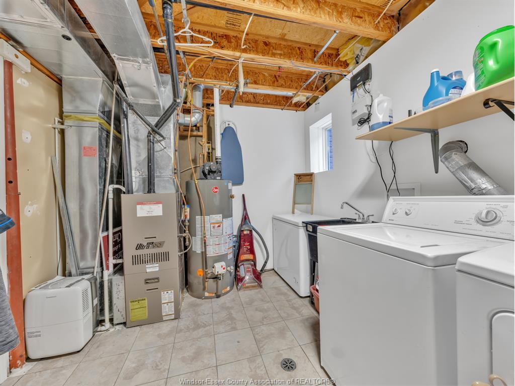 3755 Holburn, Windsor, ON