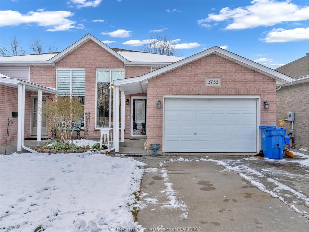 3755 Holburn, Windsor, ON