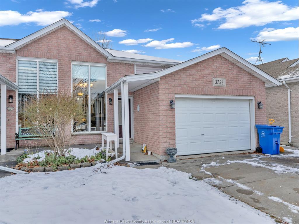3755 Holburn, Windsor, ON