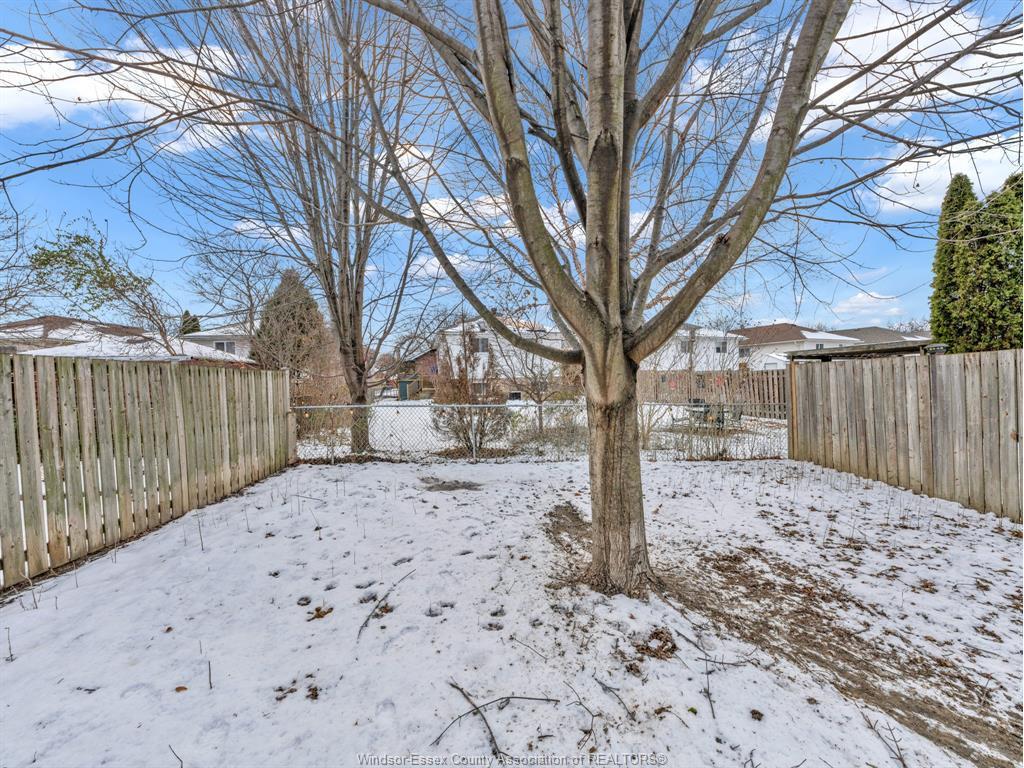 3755 Holburn, Windsor, ON