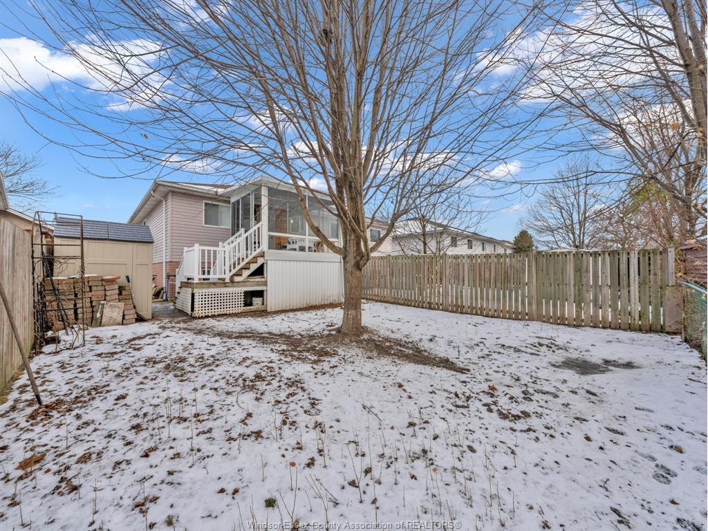 3755 Holburn, Windsor, ON