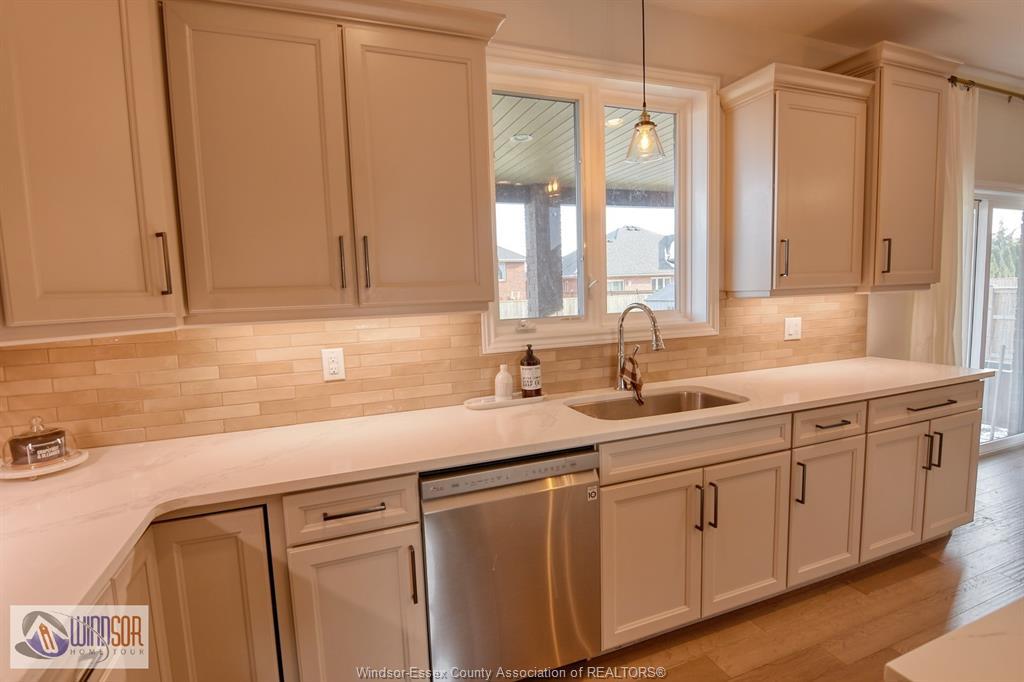 1363 Pascal Avenue, Lakeshore, ON