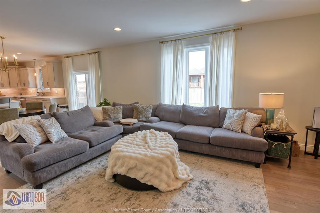 1363 Pascal Avenue, Lakeshore, ON