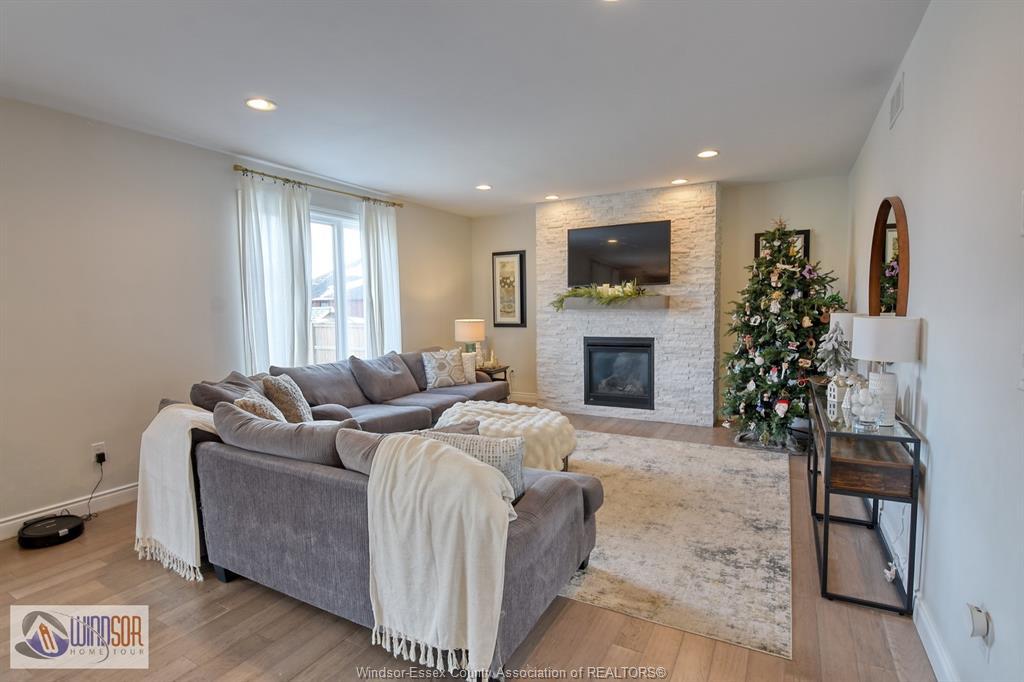 1363 Pascal Avenue, Lakeshore, ON