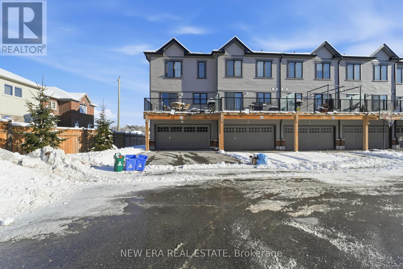 44 Jerome Way, Clarington, ON - Outdoor