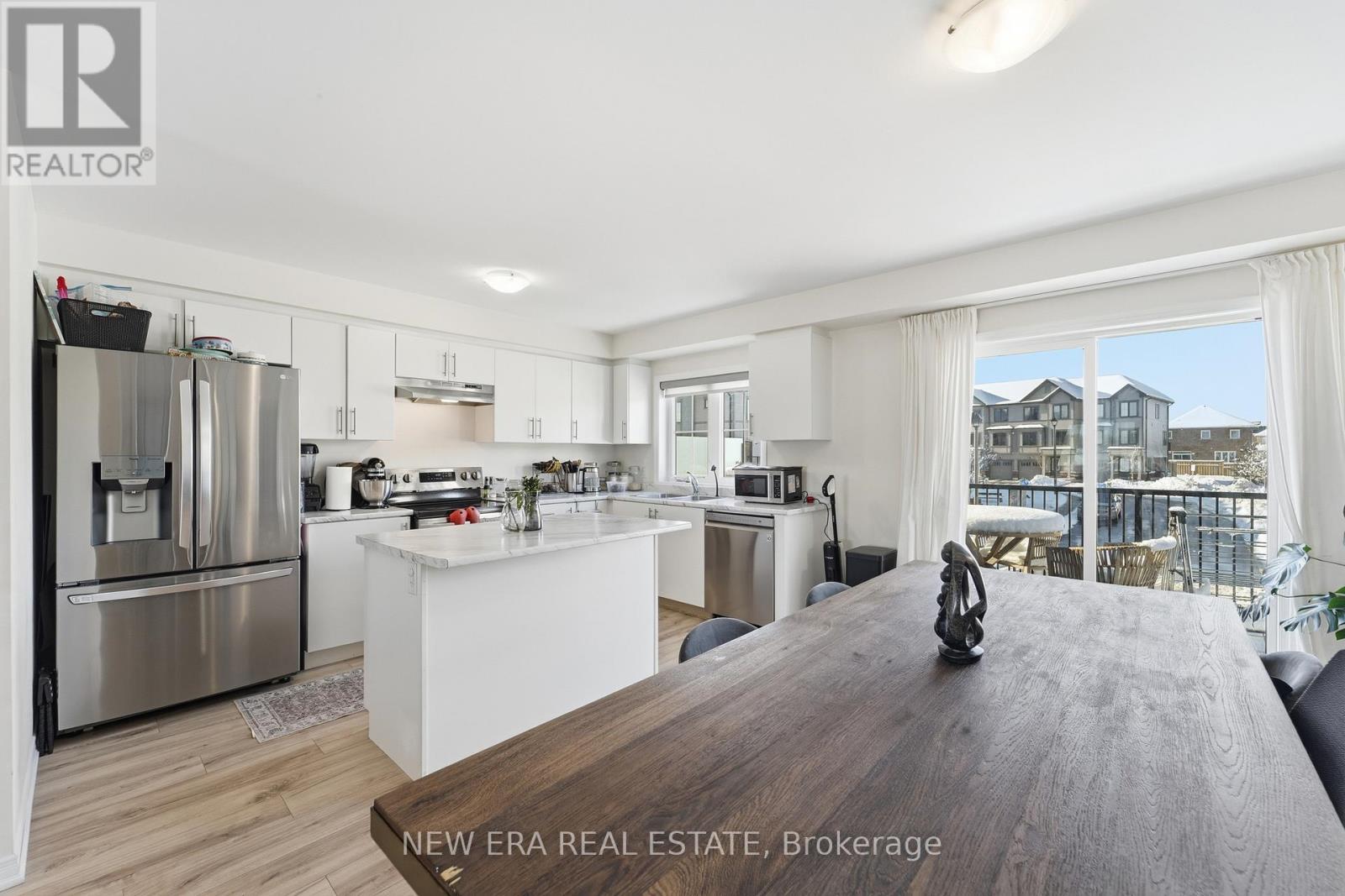 44 Jerome Way, Clarington, ON - Indoor Photo Showing Kitchen With Stainless Steel Kitchen With Upgraded Kitchen