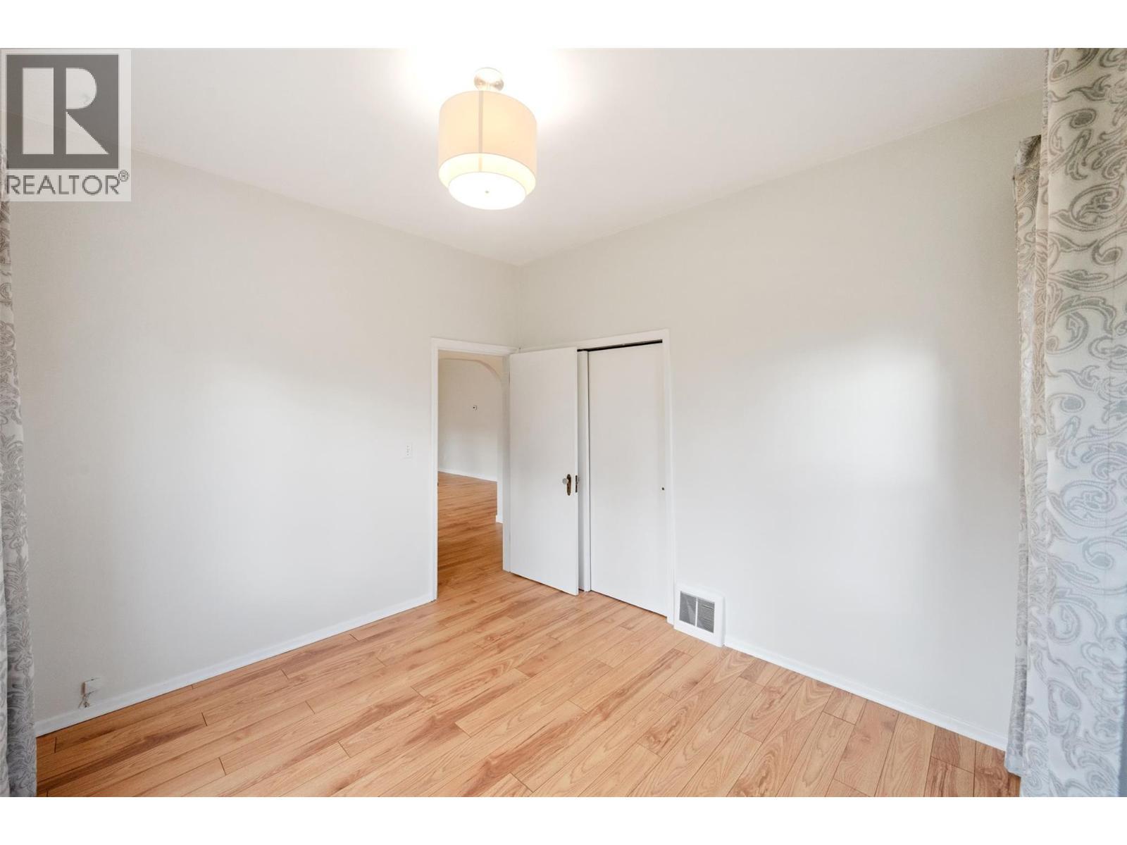 824 Road 2, Oliver, BC - Indoor Photo Showing Other Room