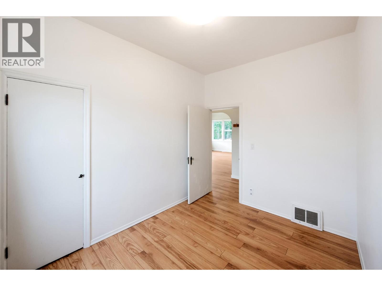 824 Road 2, Oliver, BC - Indoor Photo Showing Other Room