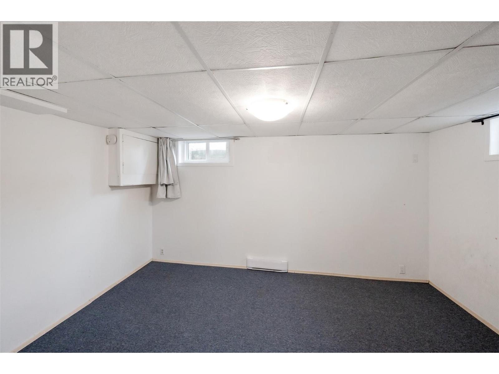 824 Road 2, Oliver, BC - Indoor