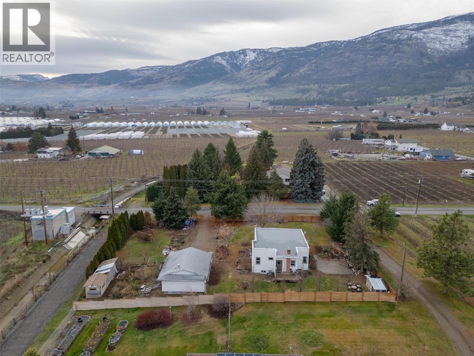 824 Road 2, Oliver, BC - Outdoor With View