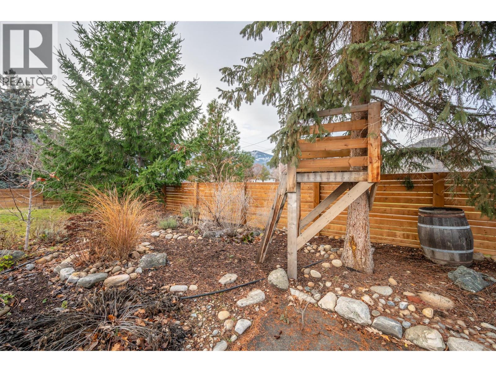 824 Road 2, Oliver, BC - Outdoor