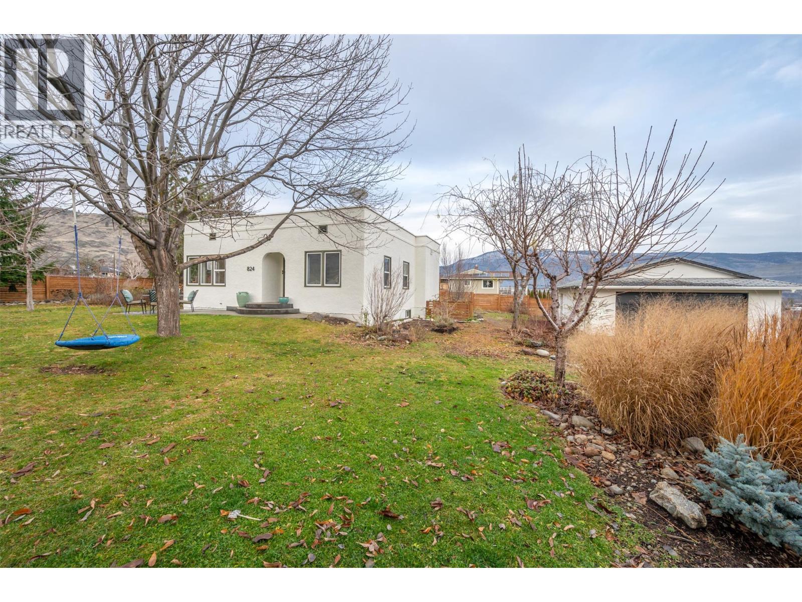 824 Road 2, Oliver, BC - Outdoor