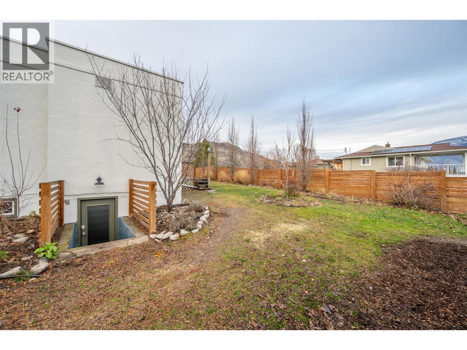 824 Road 2, Oliver, BC - Outdoor