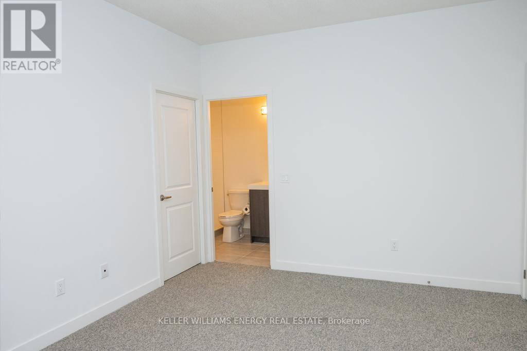 112 - 1010 Dundas Street E, Whitby (Pringle Creek), ON - Indoor Photo Showing Other Room