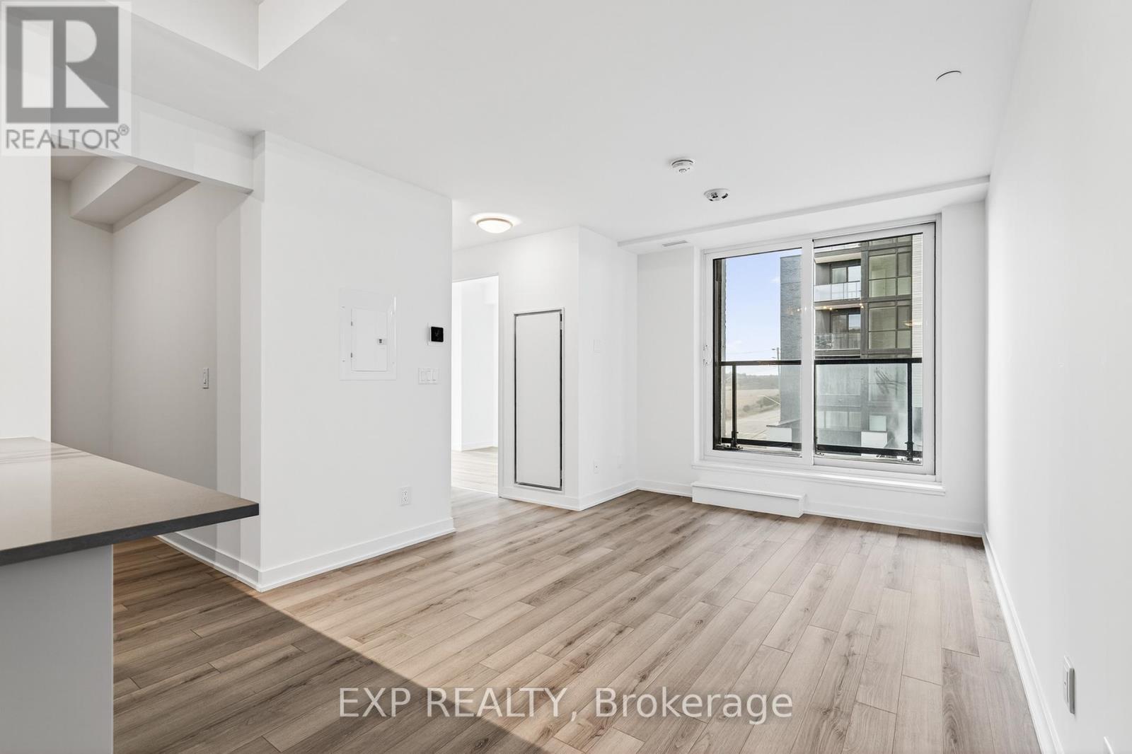 411 - 3071 Trafalgar Road, Oakville, ON - Indoor Photo Showing Other Room