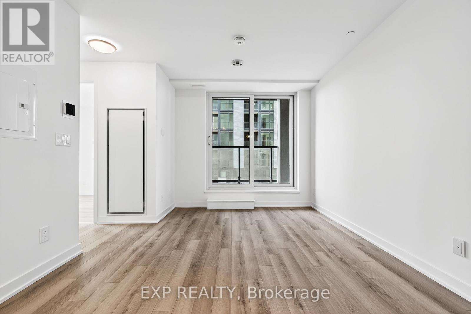 411 - 3071 Trafalgar Road, Oakville, ON - Indoor Photo Showing Other Room