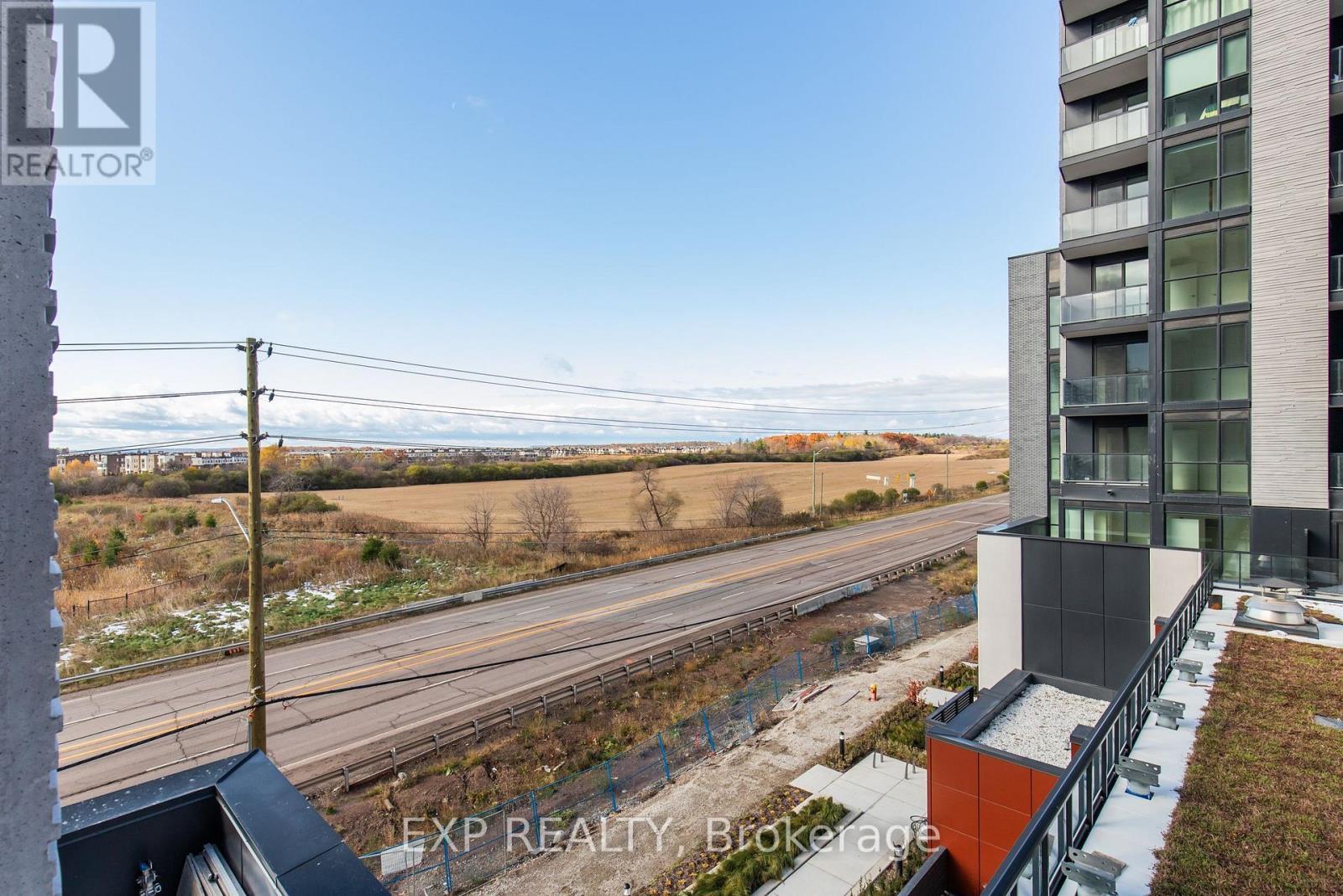 411 - 3071 Trafalgar Road, Oakville, ON - Outdoor
