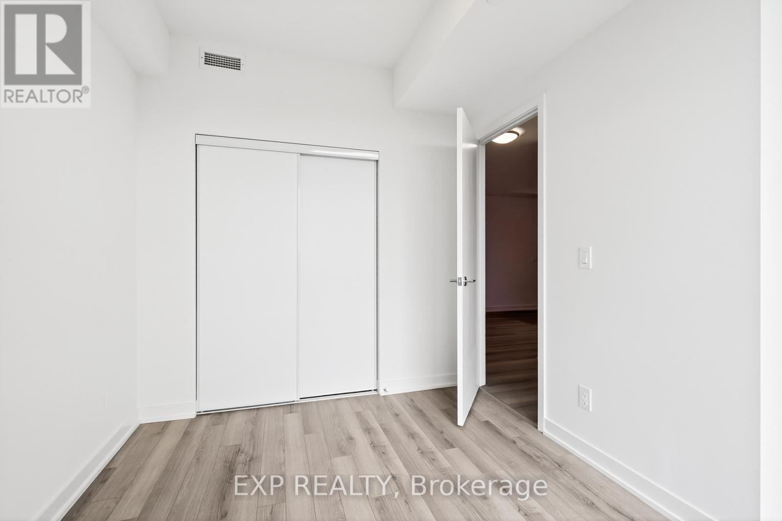 411 - 3071 Trafalgar Road, Oakville, ON - Indoor Photo Showing Other Room