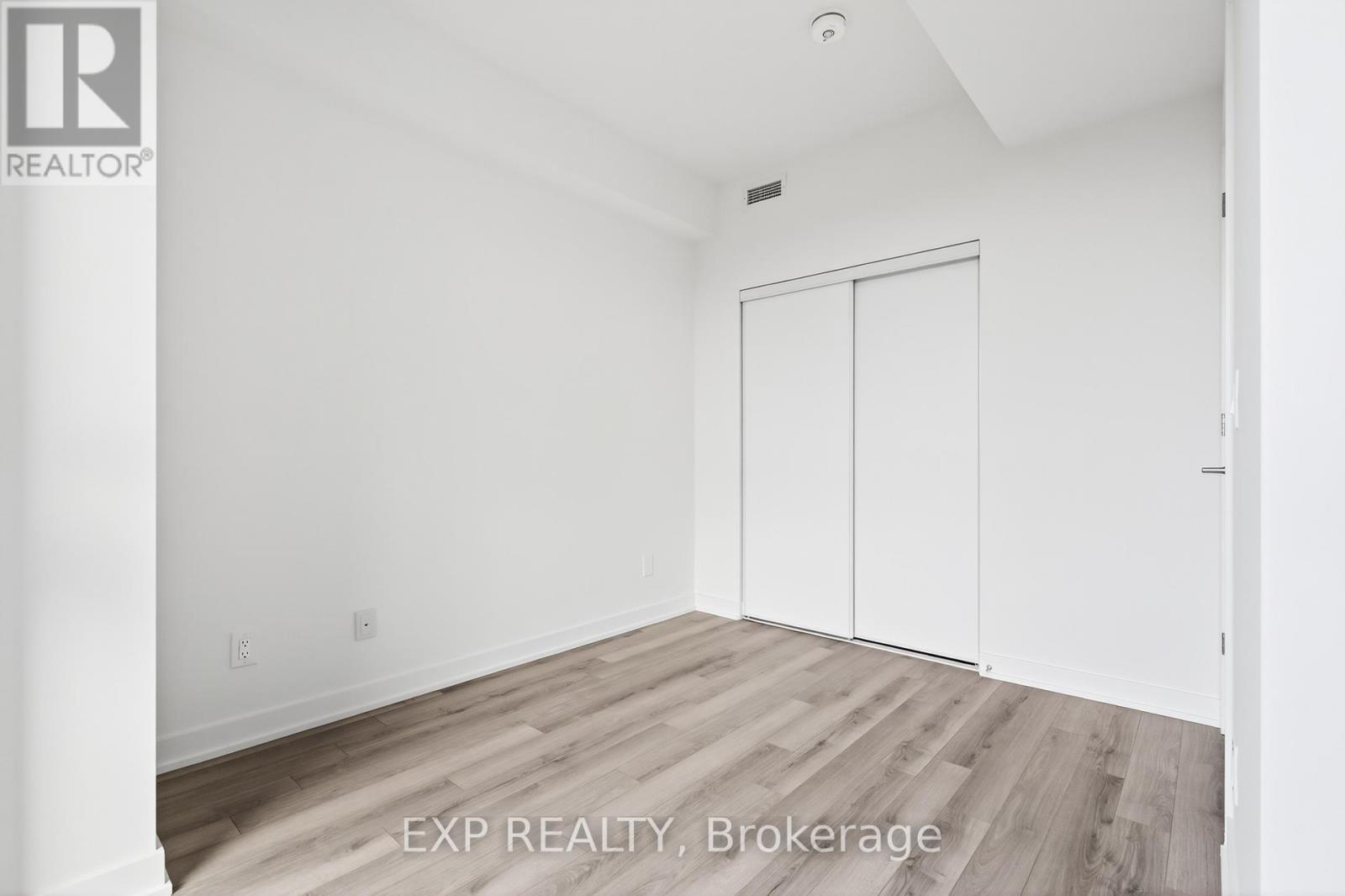 411 - 3071 Trafalgar Road, Oakville, ON - Indoor Photo Showing Other Room