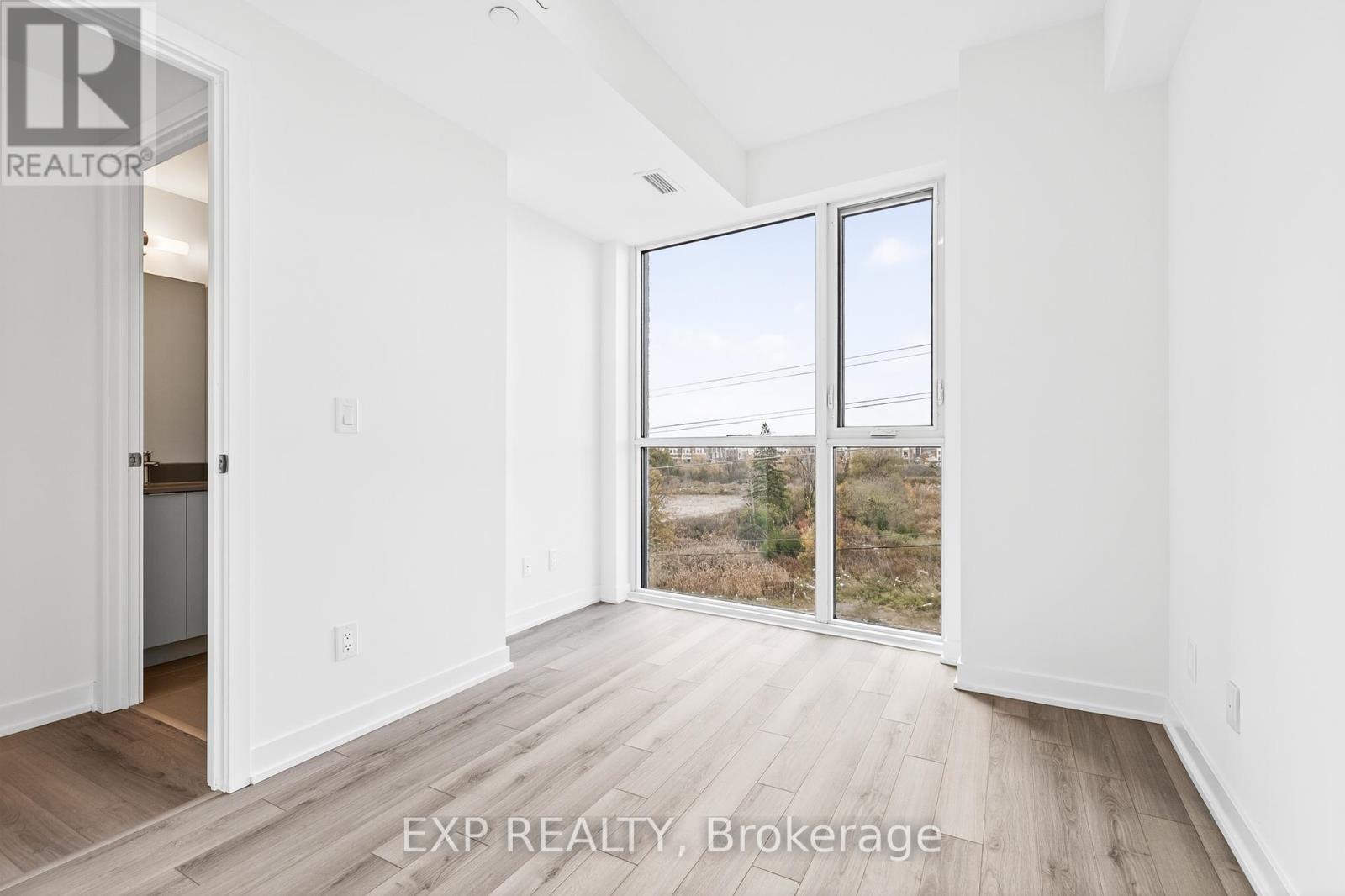 411 - 3071 Trafalgar Road, Oakville, ON - Indoor Photo Showing Other Room