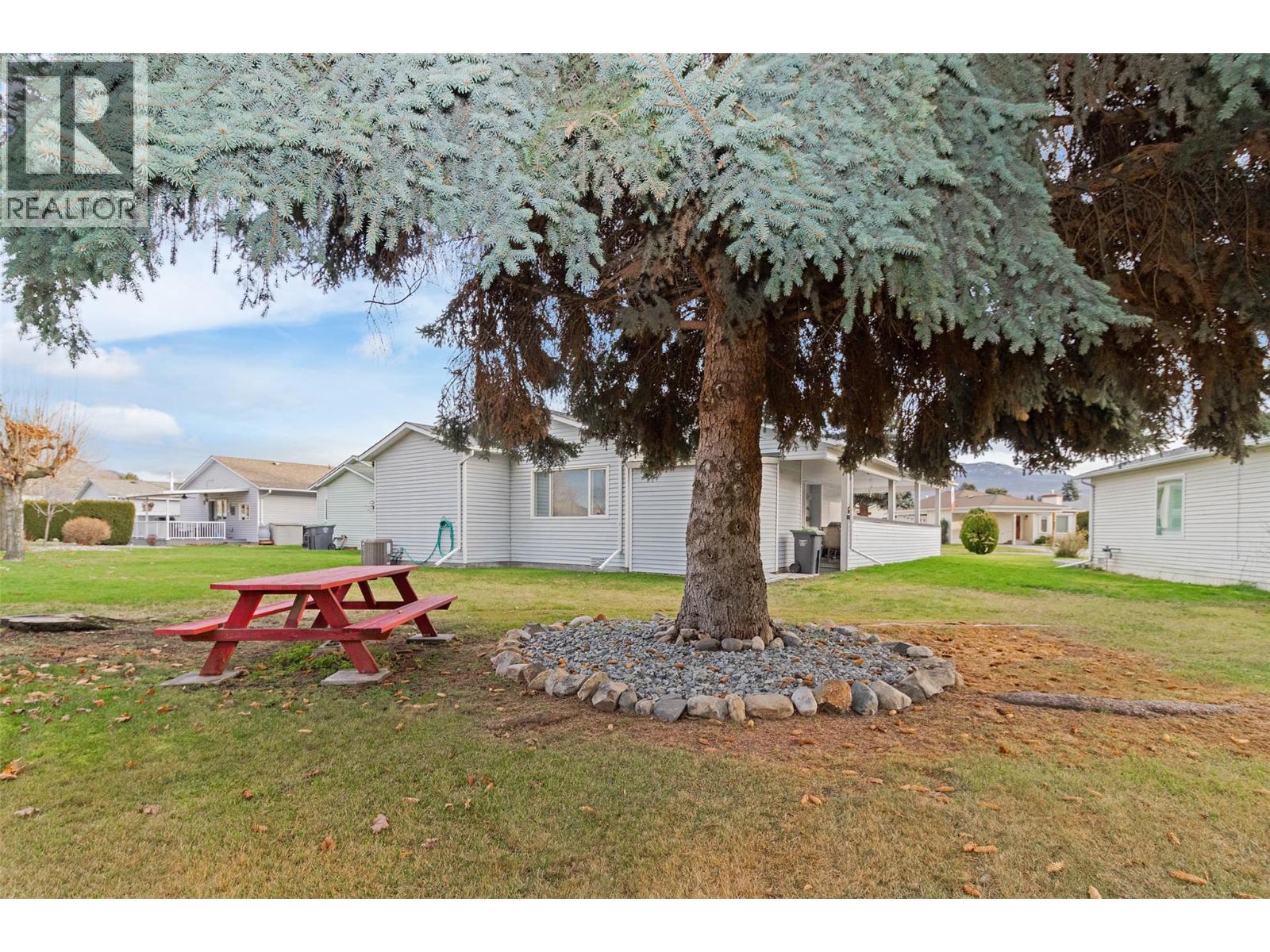 1255 Raymer Avenue Unit# 197, Kelowna, BC - Outdoor