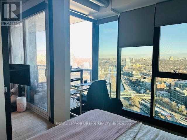 2705 - 170 Bayview Avenue, Toronto, ON - Indoor Photo Showing Bedroom